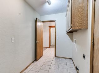 613 E Katelyn Ln, Mustang, OK 73064