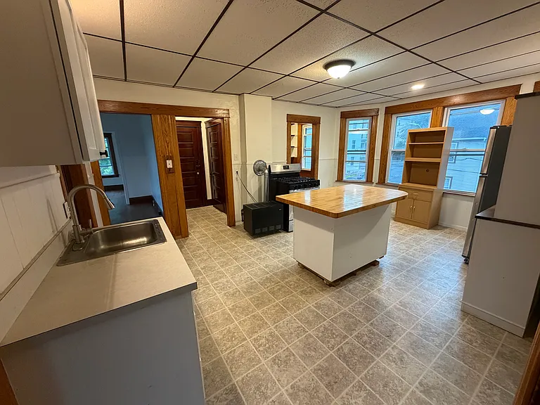 36 Stebbins St #3 — Photo 2