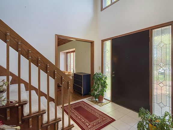 4th image of 3905 Hemmingway Dr