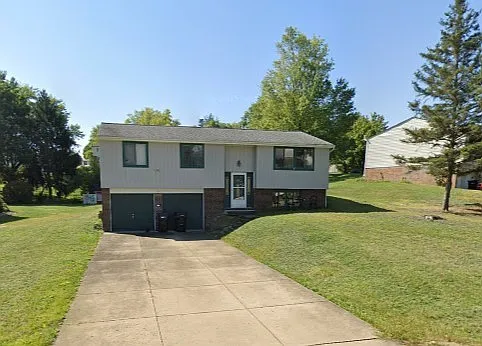 148 Sherwood Dr photo 1