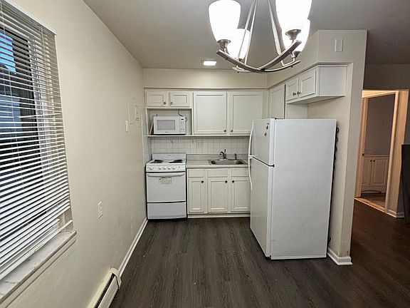5th image of 125 Truax St #2