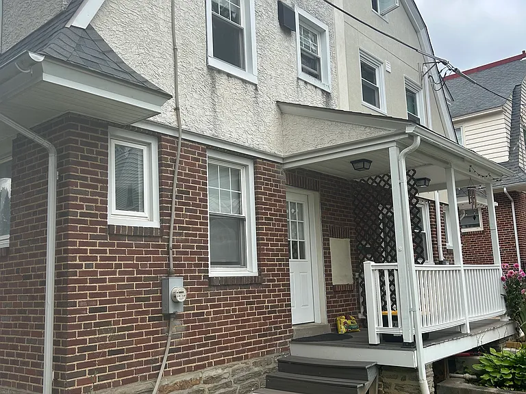 106 Cedar St — Photo 3