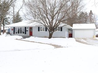811 S Carroll St, Rock Rapids, IA 51246
