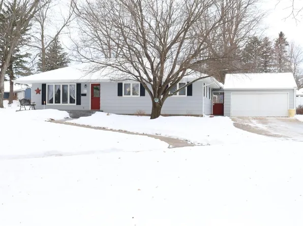 811 S Carroll St, Rock Rapids, IA 51246