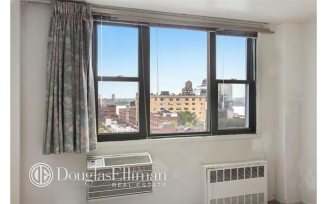 Sold by Douglas Elliman | media 19