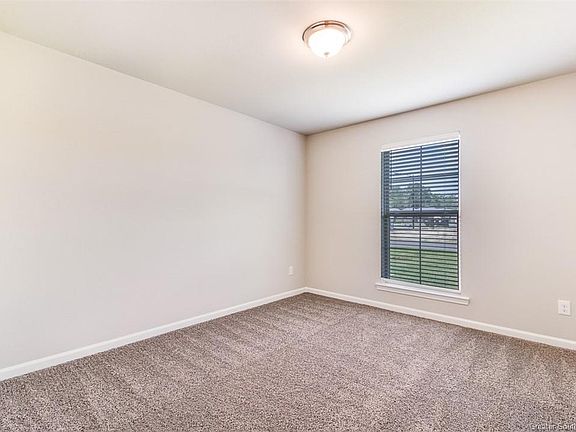 4th image of 8136 Kelsey Ln