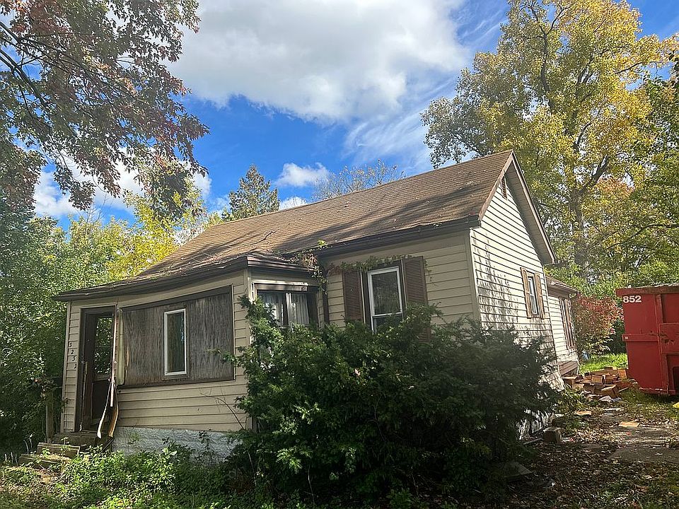 1st image of 3232 Grant St