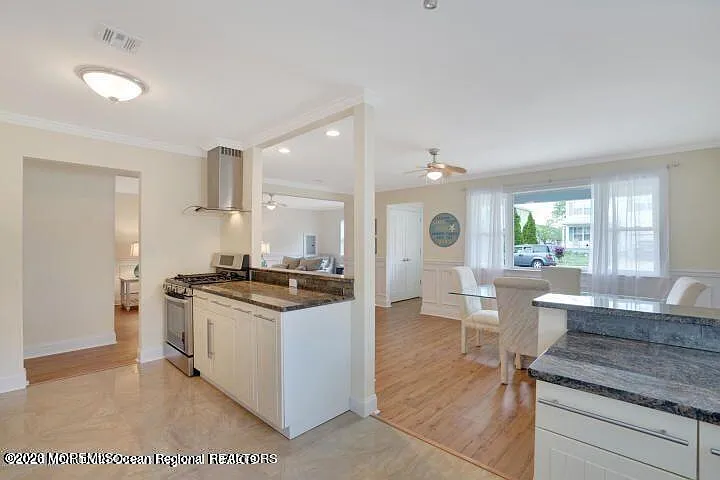 68 Berry Pl — Photo 6