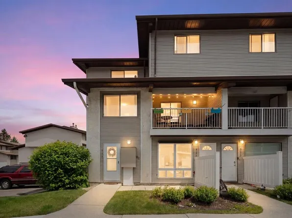 200 W Brookpark Dr SW #511, Calgary, AB T2W 3E5