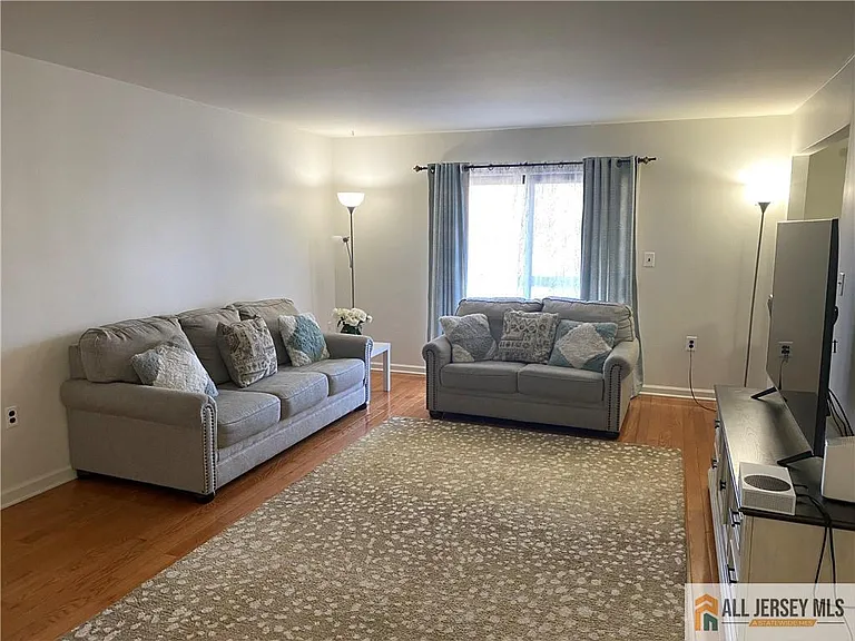 144 Beverly Hill Ter #B — Photo 33