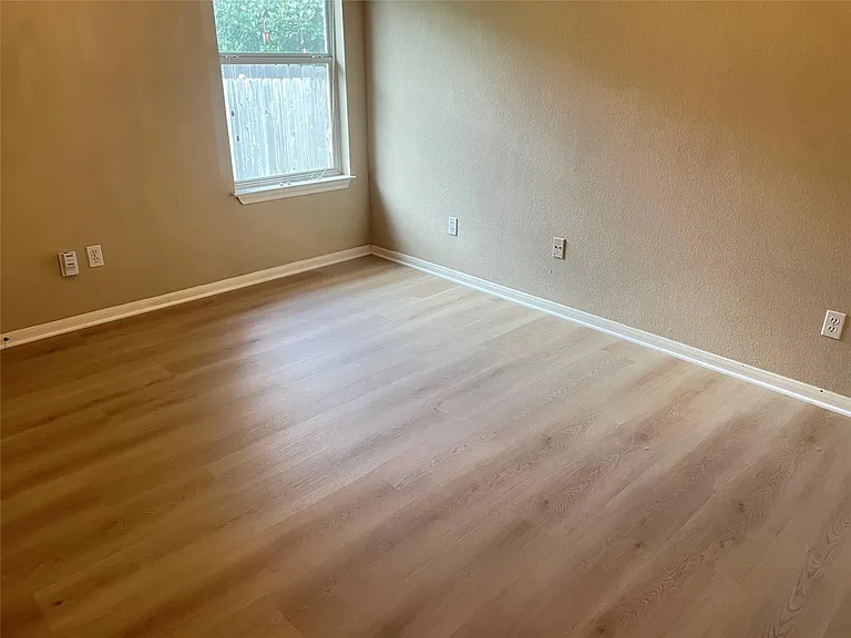 5700 Lomita Verde Cir — Photo 8