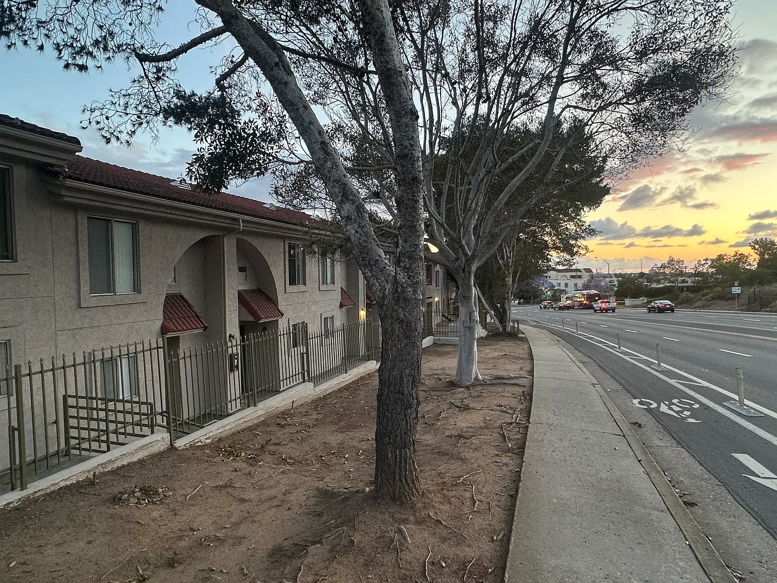 University Place Apartments — Photo 2