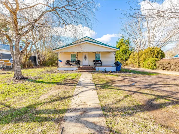 300 Mimosa Ave, Morganton, NC 28655