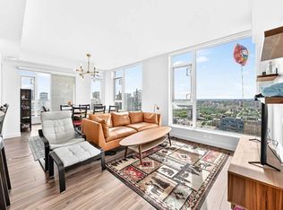 310 S 12th Ave SW #2607, Calgary, AB T2R 1B5
