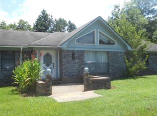 402 Elm St, Broken Bow, OK 74728