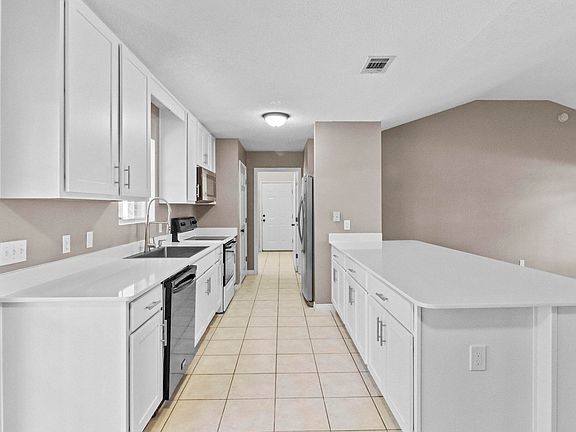 5th image of 8103 Menorca St