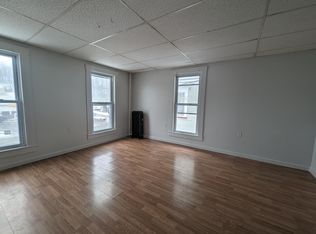 251 Main St #3, Tilton, NH 03276