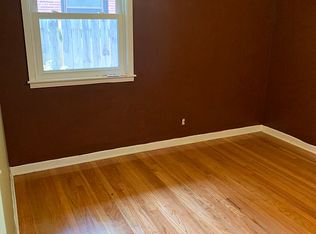 2729 S 40th St, Lincoln, NE 68506
