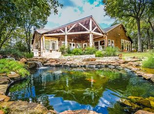 1800 Barton Crk, Smithville, TX 78957