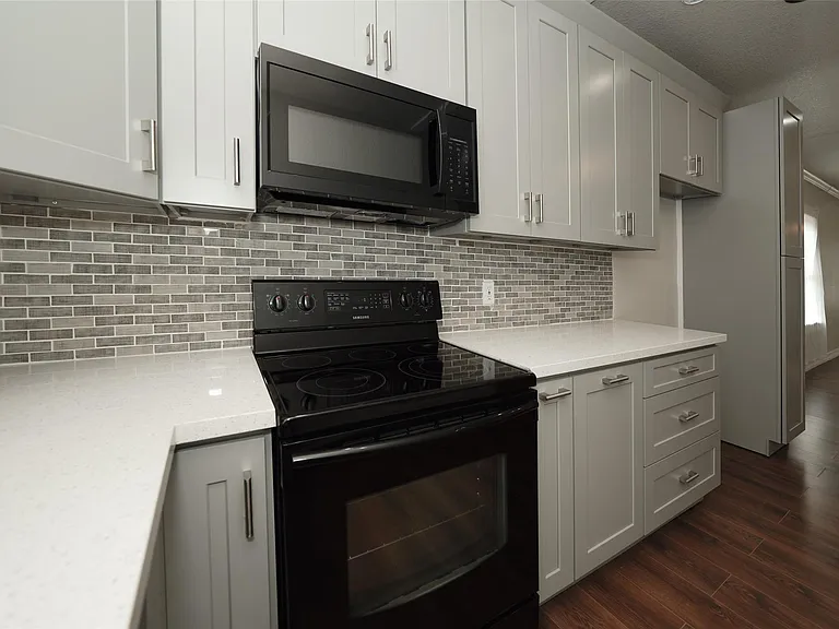 9305 Kentshire Dr — Photo 15