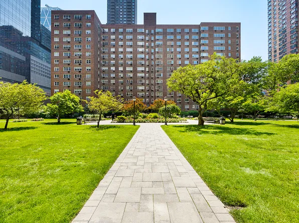 345 West 58th Street 8-D image 8 of 8