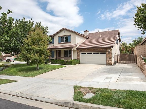2nd image of 2447 Hannum Cir