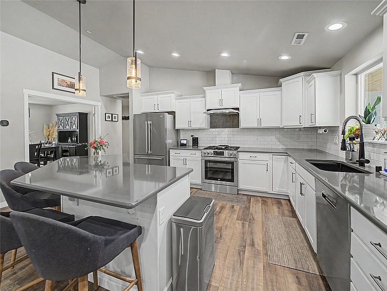 5th image of 27011 173rd Street E
