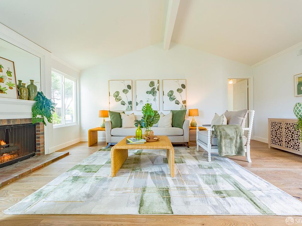 1st image of 267 Ennismore Ct