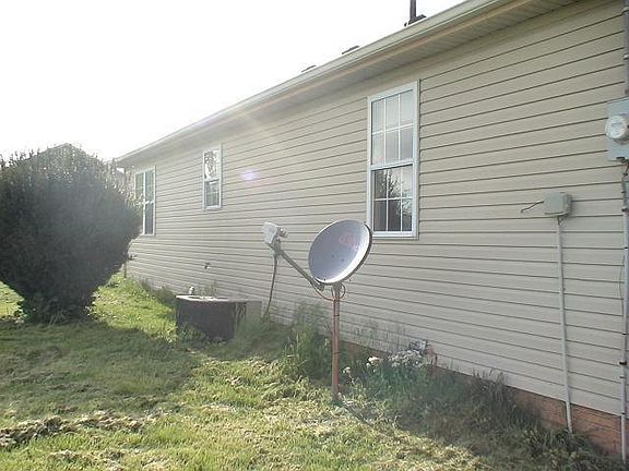2nd image of 165 Sun Valley Dr