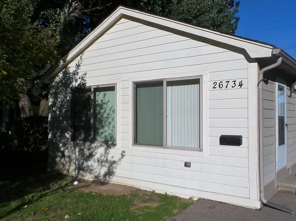 26734 Wenfield St, Roseville, MI 48066