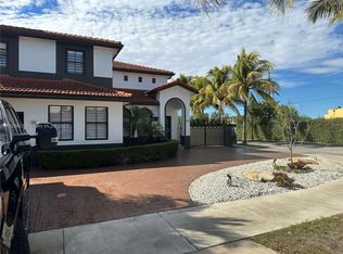 450 SW 92nd Psge, Miami, FL 33174