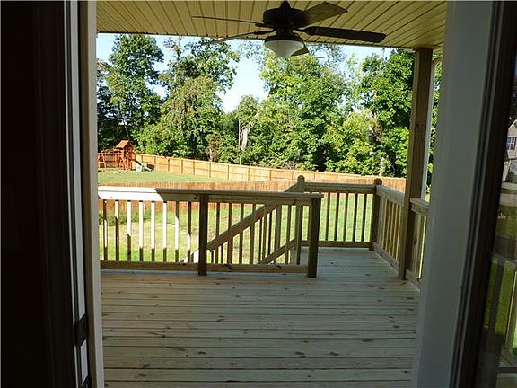 3rd image of 914 Hazelwood Lot 914