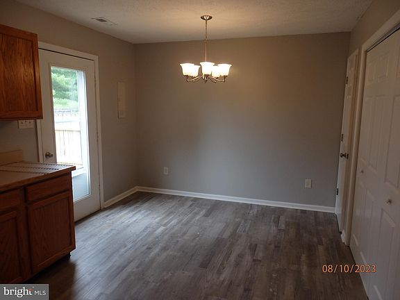 5th image of 226 Waterbrook Ct