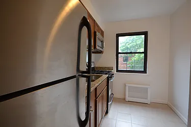 Rented by Silverstein Collection LLC 