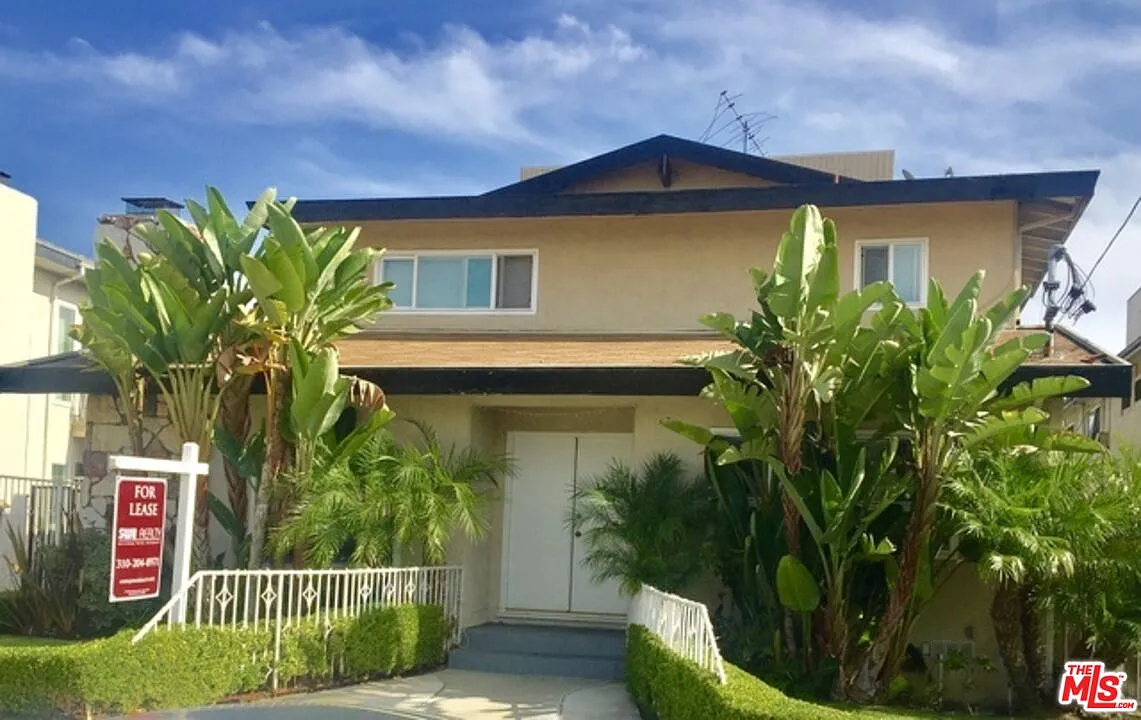 2 bed, 1.0 bath, $2,297 — Photo 1
