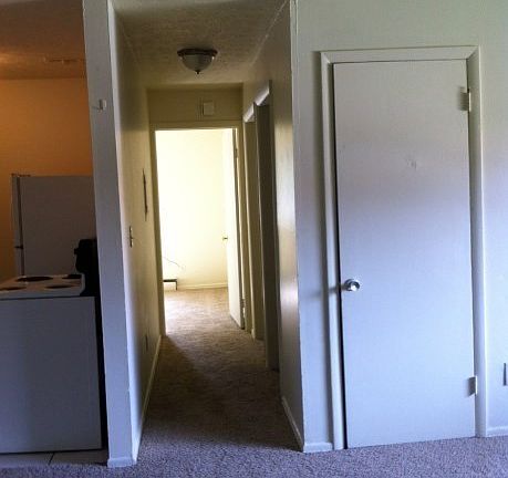 4th image of 2635 Stanton Ave APT 2