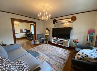297 Belgrade Ave APT 6, Roslindale, MA 02131