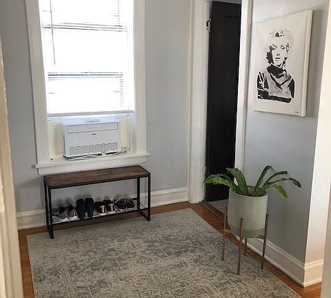2nd image of 4353 N Paulina St APT 2B