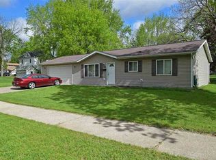 312 Franklin St, Reedsburg, WI 53959