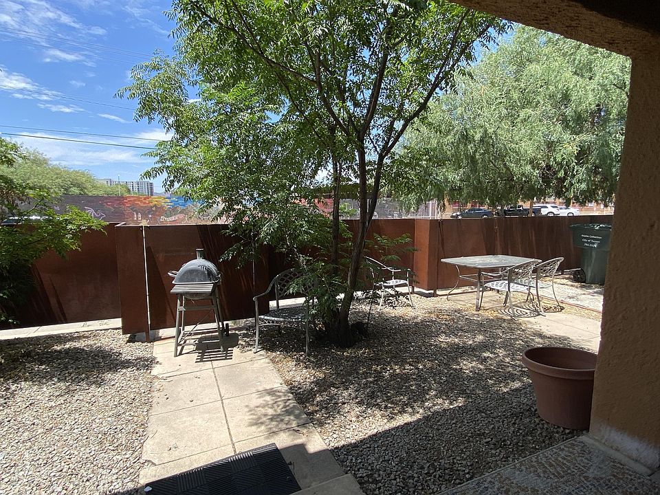2nd image of 306 N Euclid Ave #1