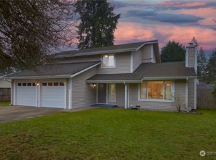 3136 SE Beechcrest Ct, Pt Orchard, WA