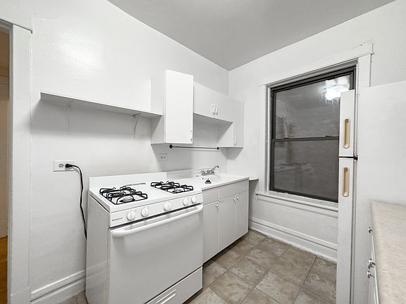 4th image of 2516 N Kedzie Blvd #E2