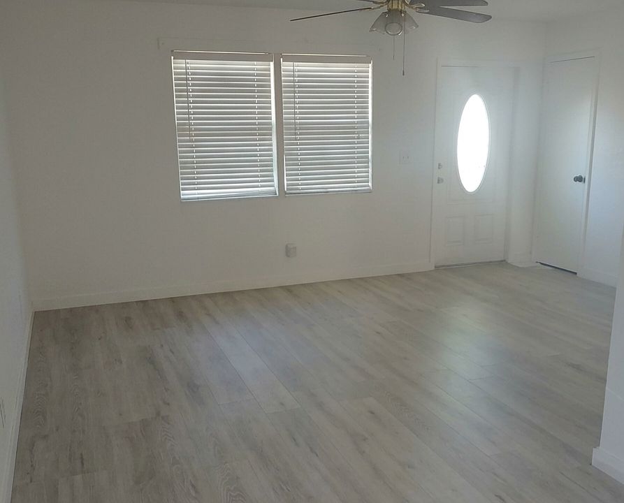 1st image of 2604 6th Street Ct E