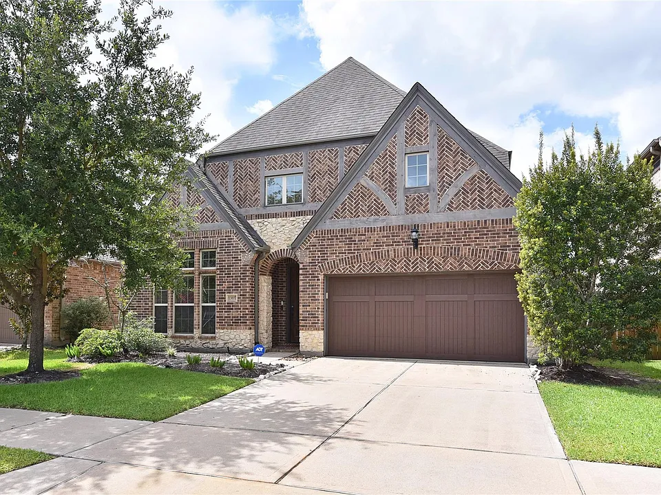 13117 Stoneleigh Terrace Dr