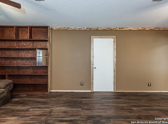 5th image of 5723 Stonybrook Dr