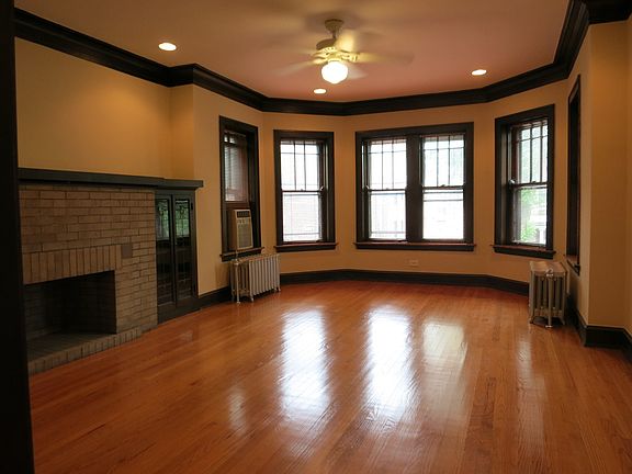 2nd image of 1414 W Berwyn Ave #2E