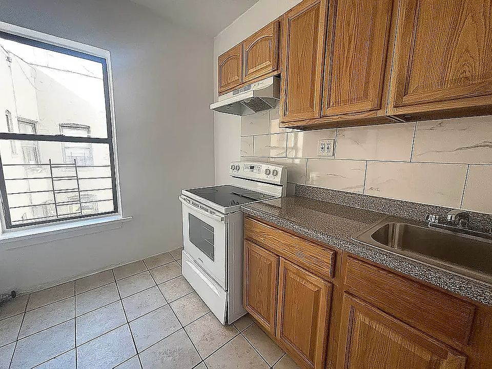 2nd image of 612 E 180th St #5M