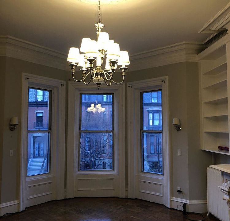 2nd image of 307 Beacon St #5-Z