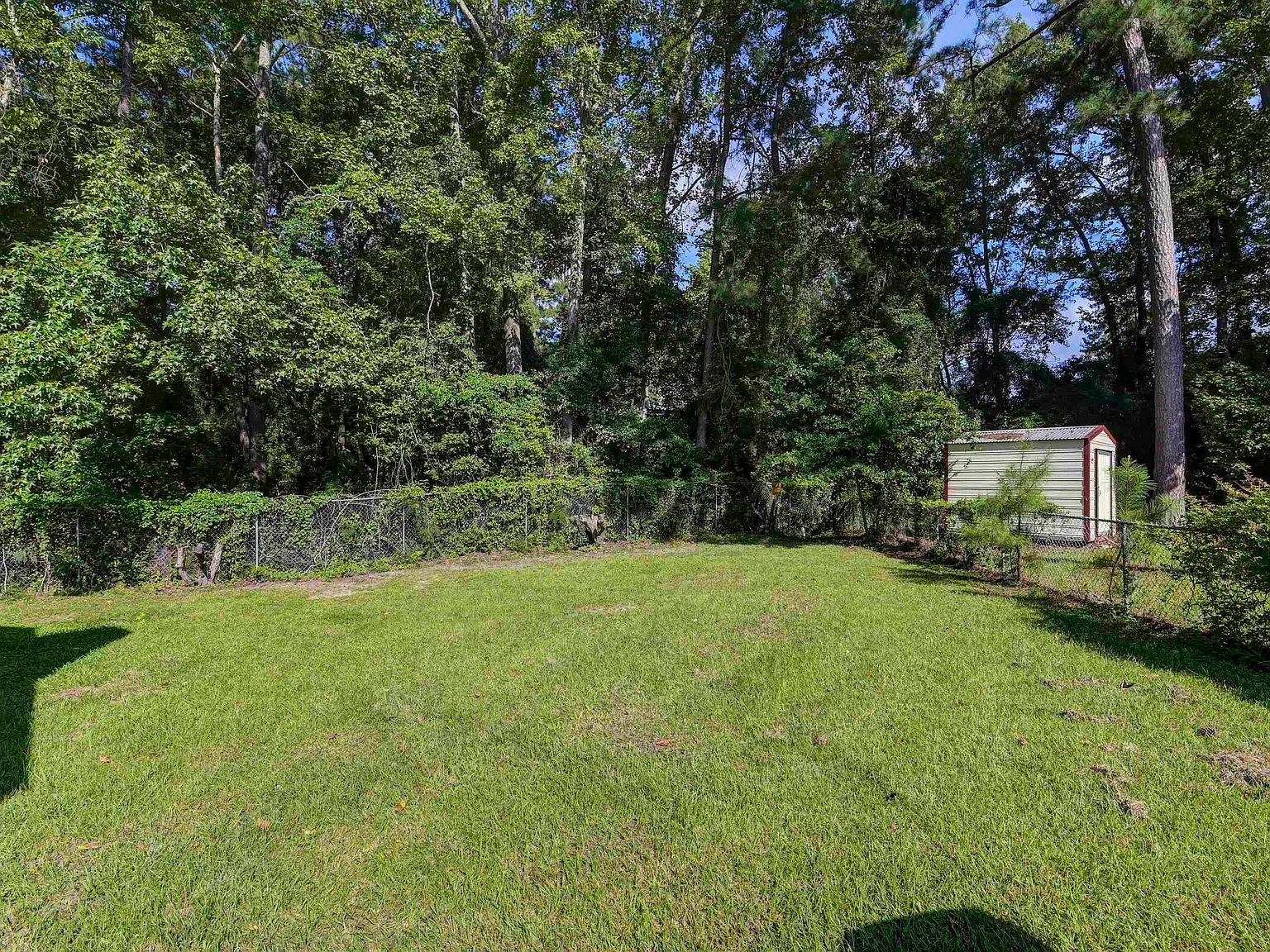 3 bed, 1120 sqft, $1,450 — Photo 3
