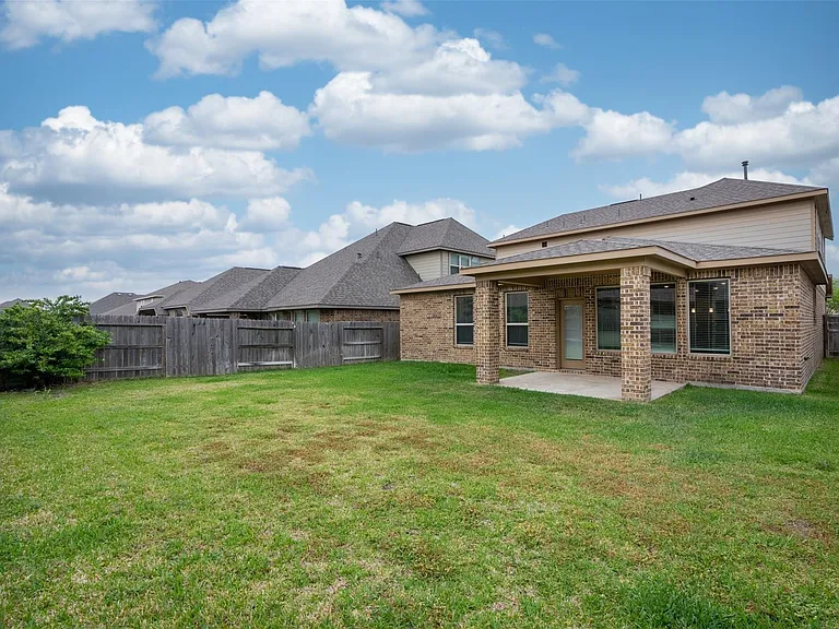 16611 Highland Country Dr — Photo 27